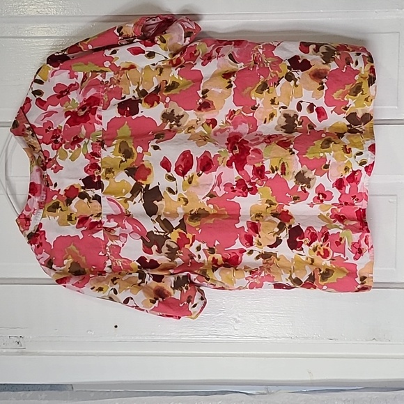 ERIKA, PLUS SIZE WOMEN'S SHORT SLEEVE TOP - Picture 4 of 6